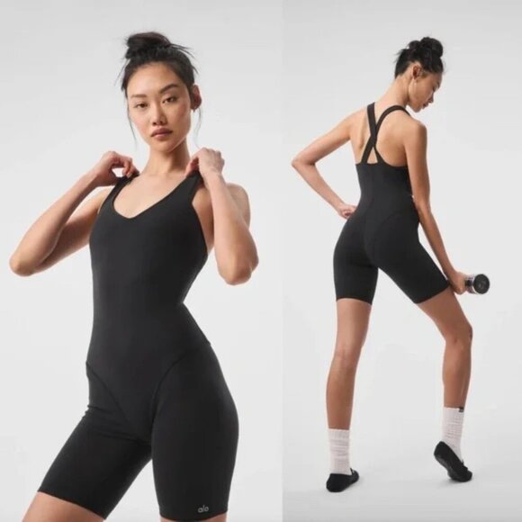 ALO Airbrush Real Onesie Black Size M Activewear Bodysuit Romper - Picture 3 of 9